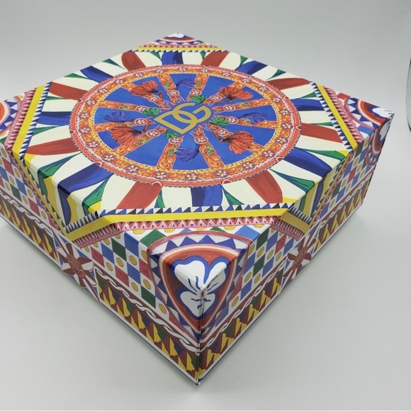 Dolce & Gabbana Gift Box - Picture 2 of 6